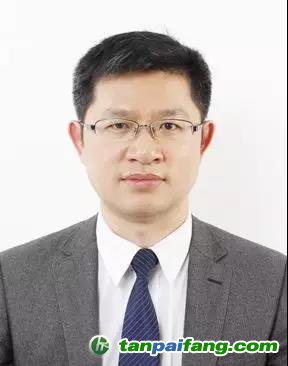 葛興安，深圳排放權(quán)交易所總裁、深圳經(jīng)濟(jì)特區(qū)金融學(xué)會(huì)綠色金融專業(yè)委員會(huì)秘書長(zhǎng)、聯(lián)合國(guó)開發(fā)計(jì)劃署可持續(xù)發(fā)展金融顧問委員會(huì)委員