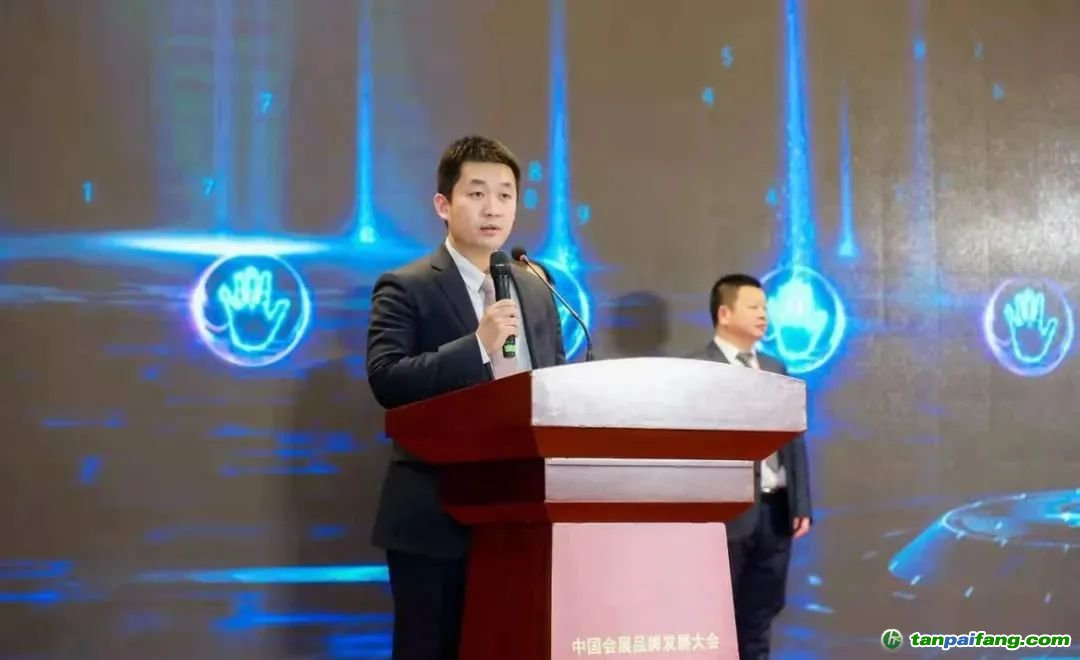 宣言主要從牢固樹立綠色低碳發(fā)展理念、加大支持綠色低碳技術(shù)展示應(yīng)用、完善綠色低碳會展標(biāo)準(zhǔn)體系、打造綠色低碳會展產(chǎn)業(yè)鏈、充分發(fā)揮綠色低碳會展示范引領(lǐng)作用五個方面發(fā)出倡議，共踐行業(yè)綠色發(fā)展之路。