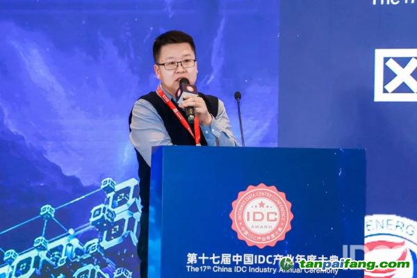 泛華建設(shè)集團(tuán)有限公司區(qū)域能源發(fā)展中心總經(jīng)理、中國(guó)建筑節(jié)能協(xié)會(huì)區(qū)域能源專(zhuān)業(yè)委員會(huì)秘書(shū)長(zhǎng)白首躍